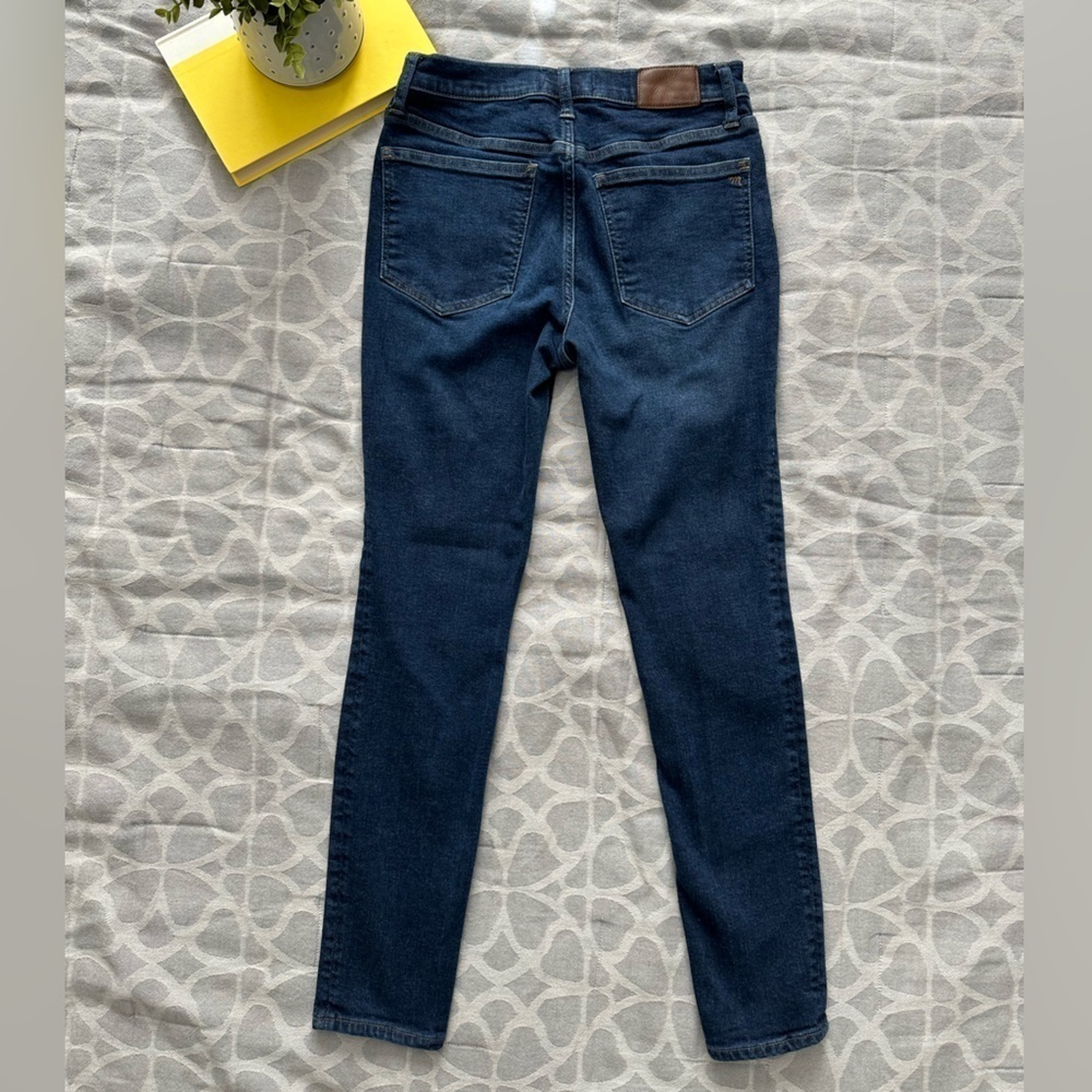 Madewell 9” Mid-Rise Skinny Dark Wash Jean Size 27 - Picture 4 of 4